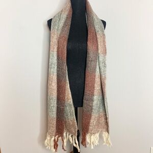 Women's Ultra Thick Oversized Soft Warm Cozy Brown Scarf - NWOT